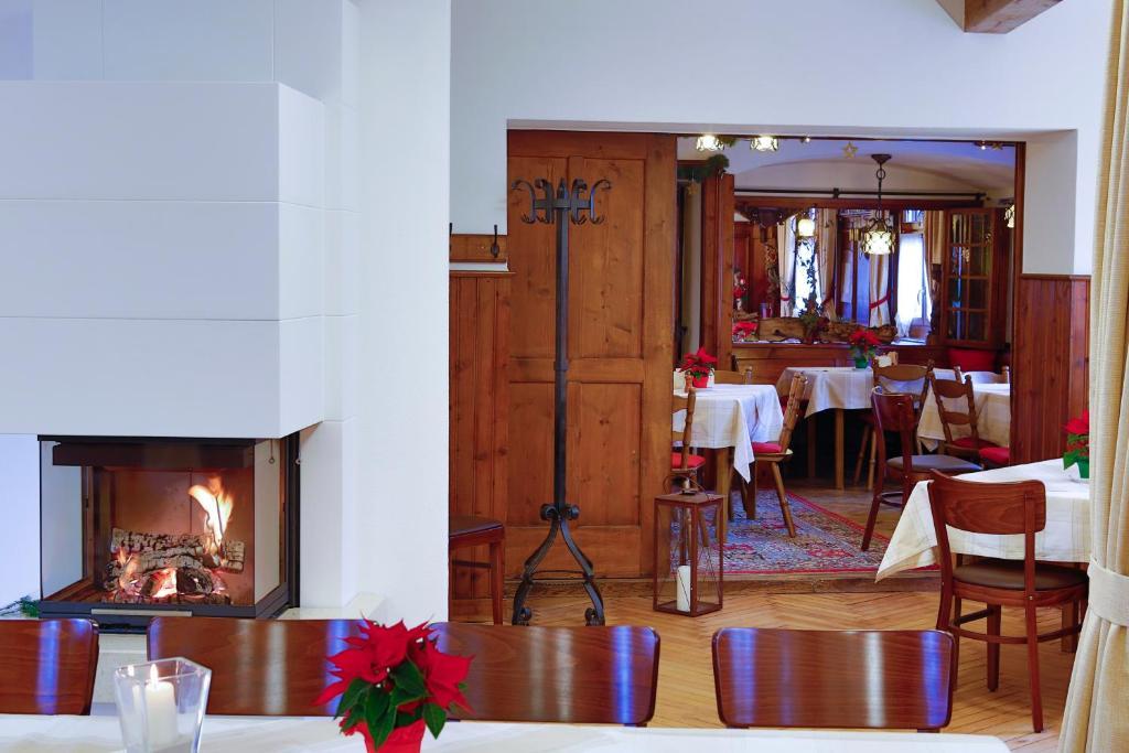 Gasthof Zum Goldenen Kreuz Wilhelmsdorf  Exterior foto